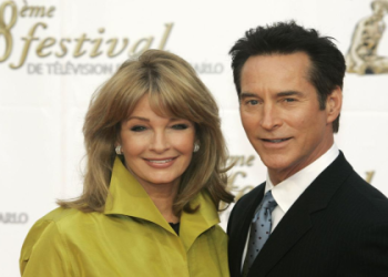 The Owners of the Texas Rangers: Ray Davis and Bob Simpsons Legacy