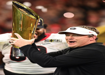 Aaron Boone Son: Following in Dads Footsteps? - Baseball in the Blood or a Different Path?